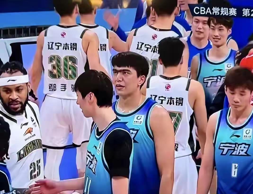 九游娱乐-今晚社区盾焦点战，深圳男篮主帅复盘，更衣室稳定，球队文化再被提及的简单介绍